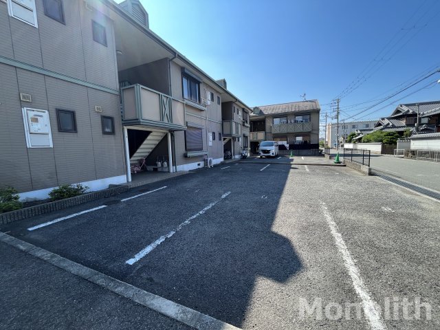シャンボール角谷Ⅱの駐車場