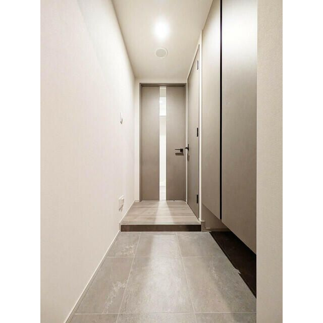 グレーシアフィット三軒茶屋の玄関