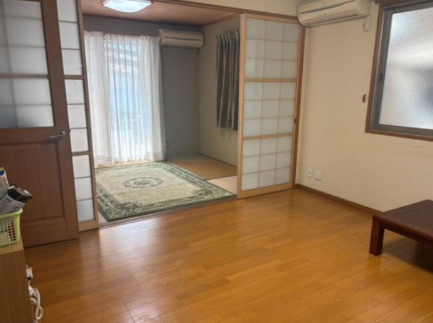 藤井寺市国府2丁目の洋室