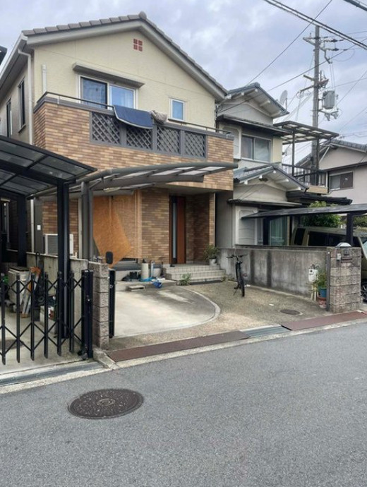 藤井寺市国府2丁目の前面道路含む現地写真