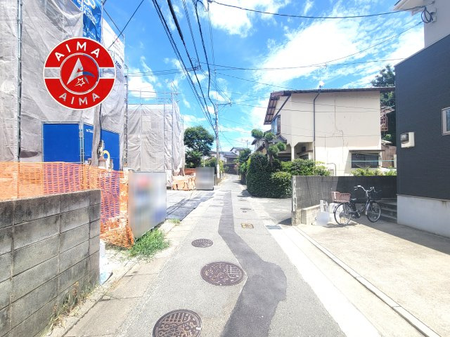 福岡市南区曰佐3丁目第1-4棟（4号棟）の外観|前面道路含む現地の写真です。