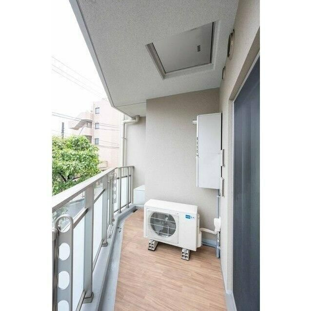 スタイリオ三軒茶屋のバルコニー
