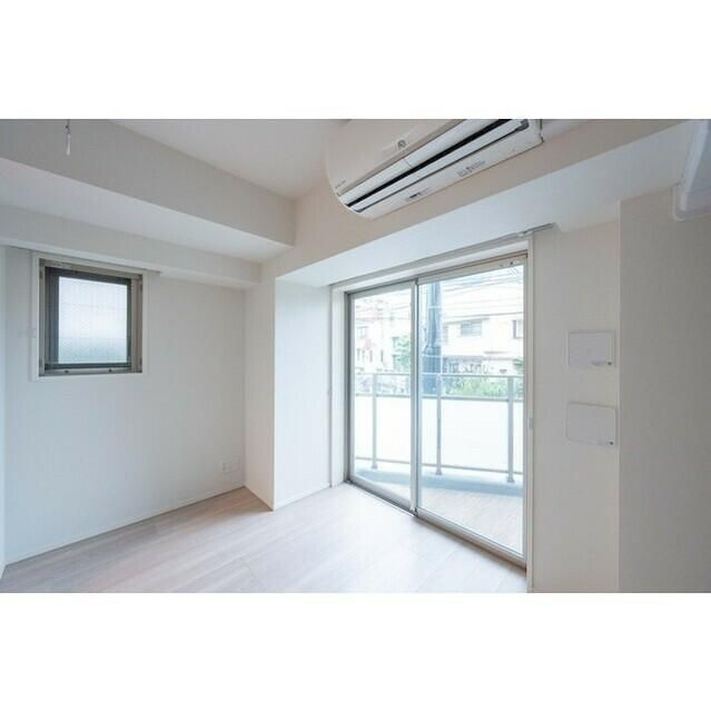 スタイリオ三軒茶屋の居間・リビング