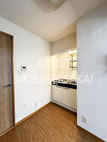 マンション保坂の内装|写真：設備同仕様の別物件です