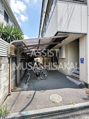 マンション保坂のエントランス