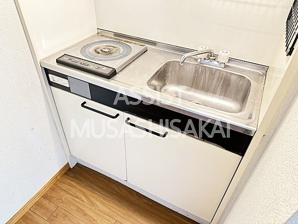 マンション保坂のキッチン|写真：設備同仕様の別物件です