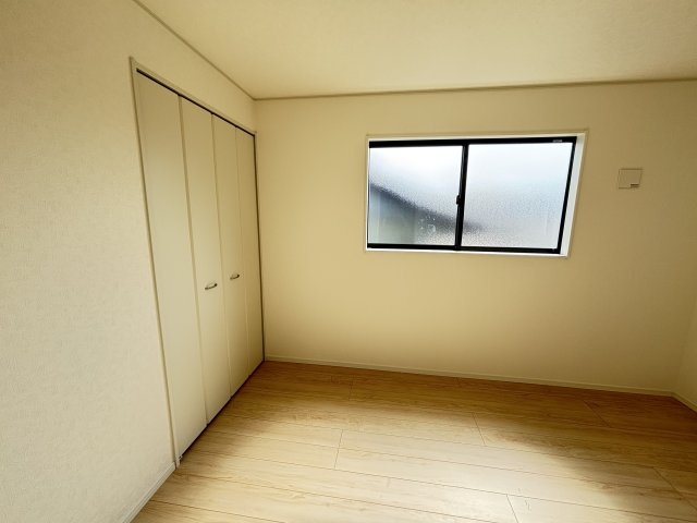 安城市二本木新町一丁目21番16の一部『仲介手数料無料』新築一戸建て・建売の洋室