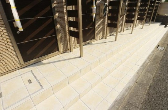 【エントランス】 | フィカーサ　スズキ