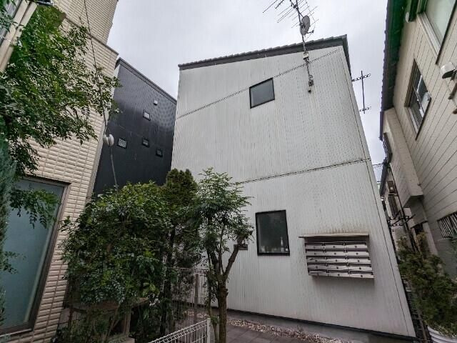サンフラワーガーデン螢坂の外観