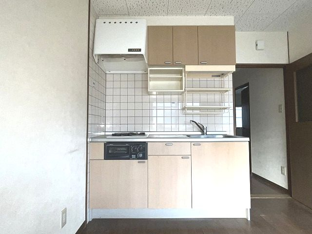 ルミネ中沢のキッチン|コンパクトなキッチンで掃除もラクラク