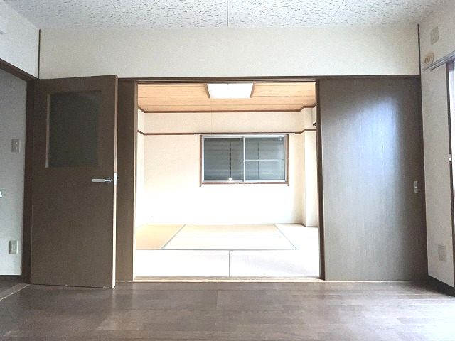 ルミネ中沢の居間・リビング|ゆったり過ごせる居間です