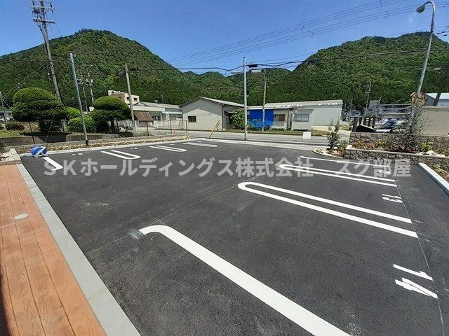 ソルヴェーグⅡの駐車場