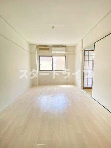 大阪市淀川区宮原５丁目の賃貸マンションの収納