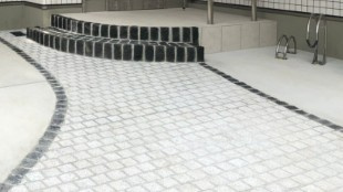 雑司が谷クロスウェイのロビー