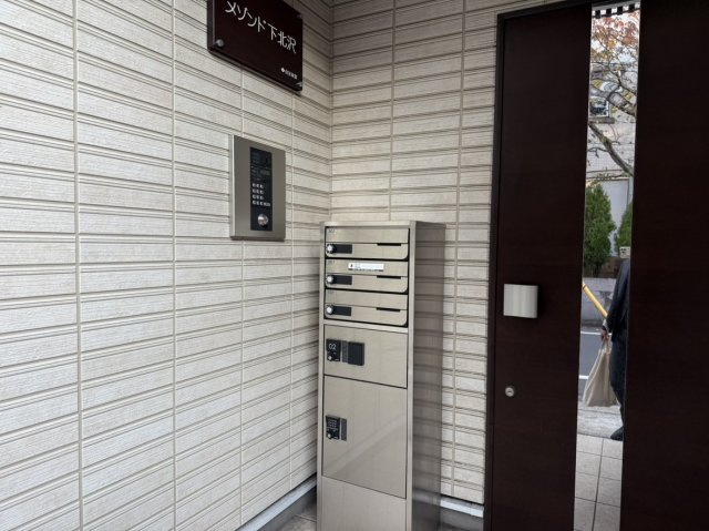 【エントランス】