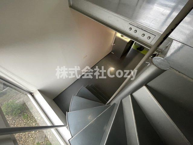 IUビル