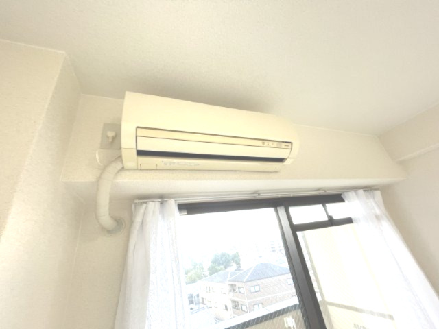 シャルル上新庄