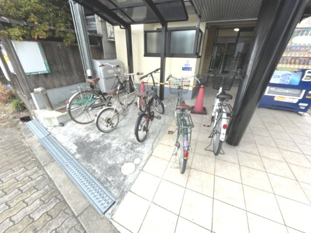 シャルル上新庄