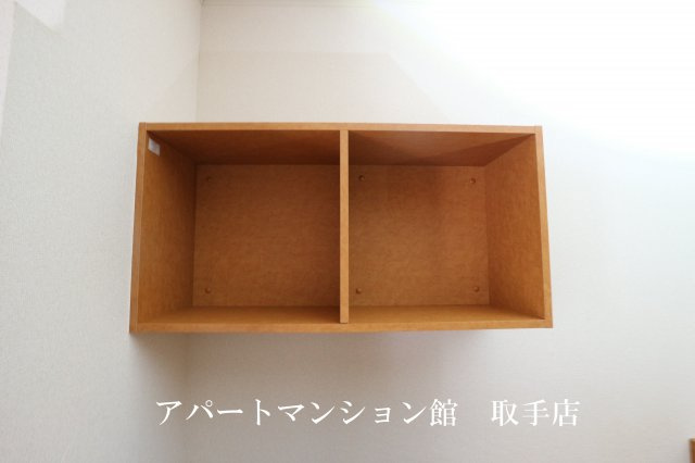 レオパレスシェソワⅢの収納