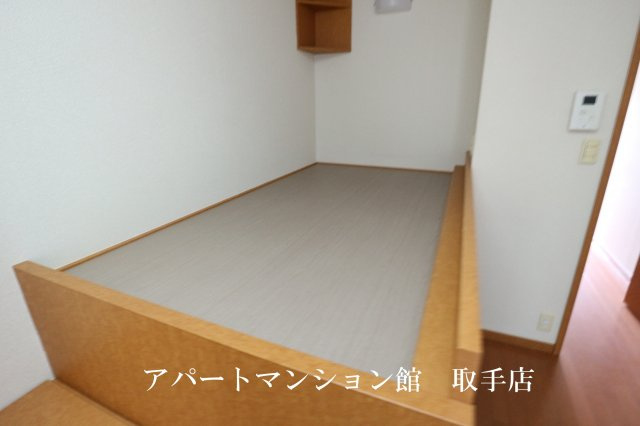 レオパレスシェソワⅢの寝室