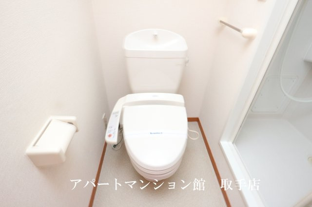 レオパレスシェソワⅢのトイレ|画像8