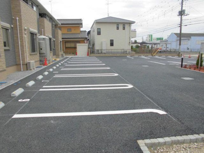 【駐車場】 | コート・ダジュール緑町　Ⅰ | 駐車場