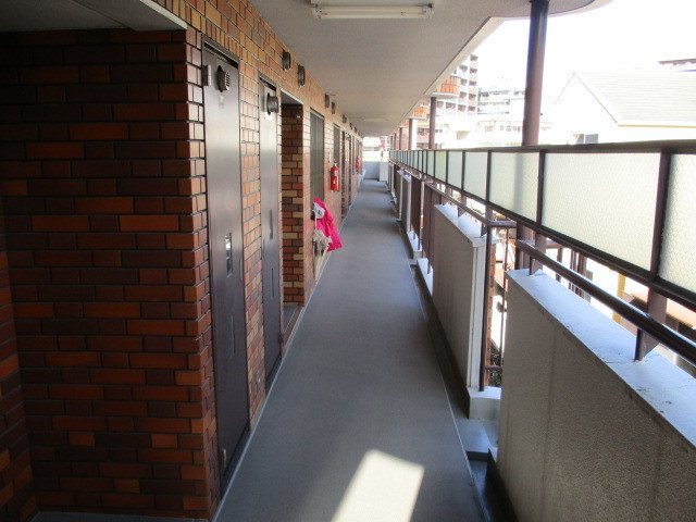 大阪市東淀川区上新庄２丁目のマンション