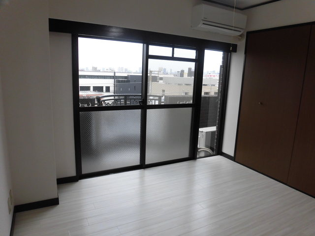 大阪市東淀川区上新庄２丁目のマンション