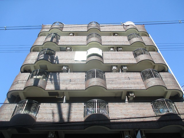 大阪市東淀川区上新庄２丁目のマンション