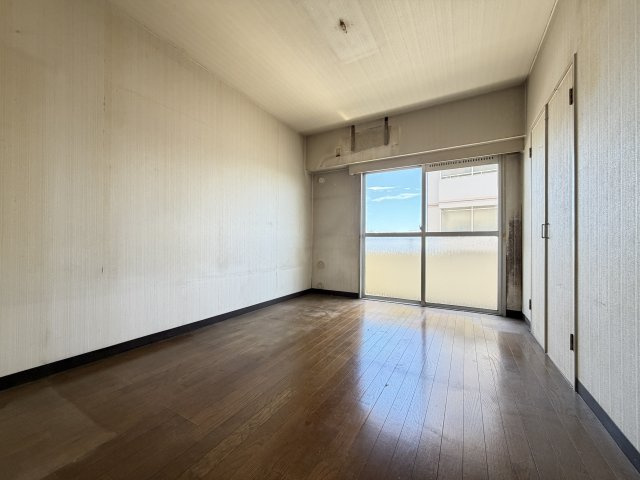三旺マンション星ヶ丘東の洋室