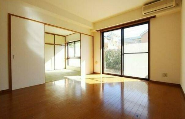 オークヴィレッジ調布の居間・リビング|別部屋参考写真です★