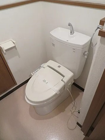 中野区弥生町２丁目の賃貸マンションのトイレ