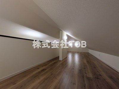 【内装】 | 久我山戸建2階-定期借家2年- | 屋根裏収納