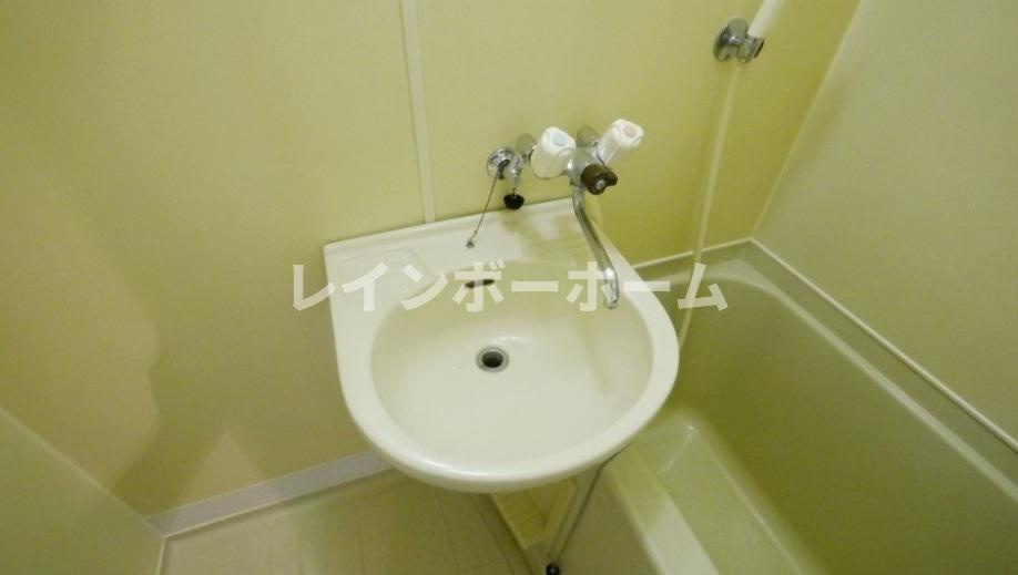 エミグラント成増の洗面所