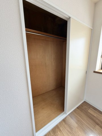 辰巳町セピア館の収納|便利な収納スペースです