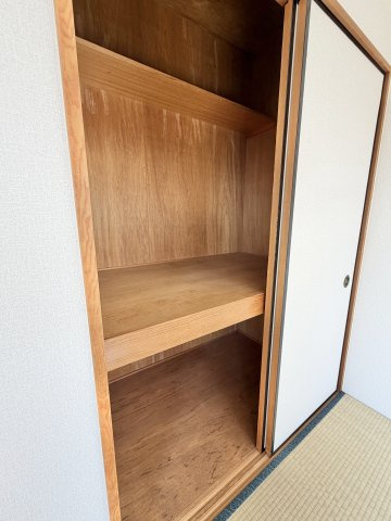 辰巳町セピア館の収納|便利な収納スペースです