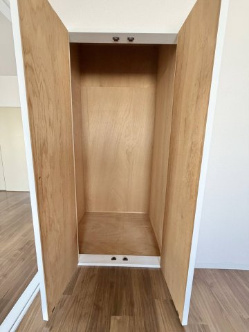 辰巳町セピア館の収納|落ち着いた時間を過ごせるバルコニーです