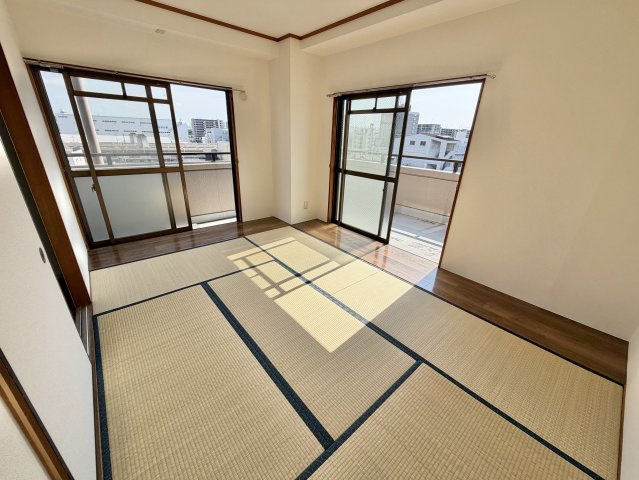 辰巳町セピア館の和室