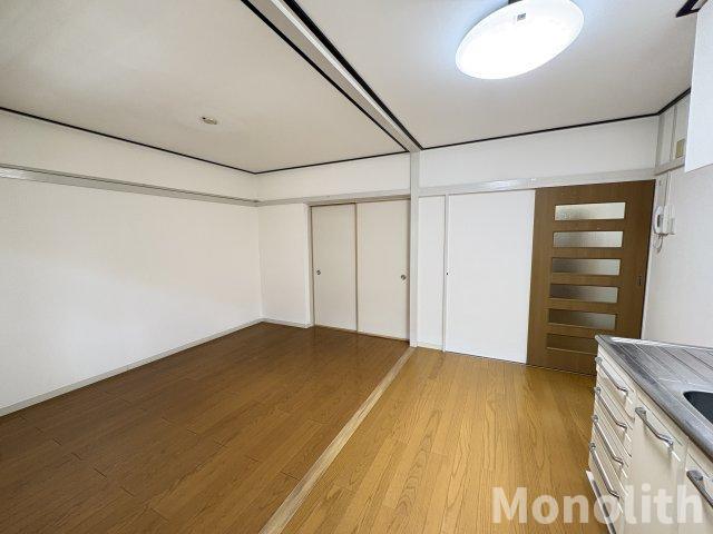 鶴山台11号棟の内装