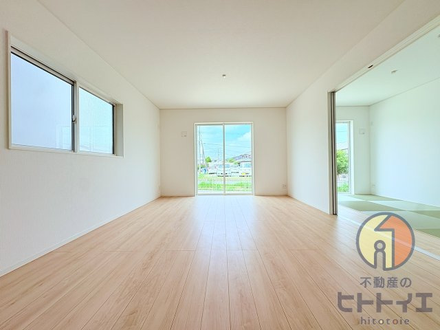 新築建売)八女市室岡の居間・リビング
