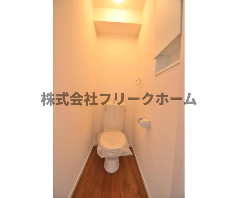 武蔵野市境１丁目の一戸建てのトイレ