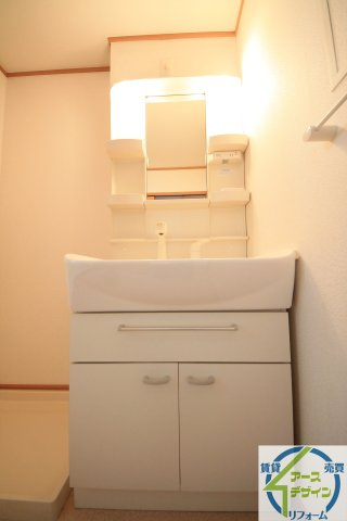ルナ　パレス　Bの洗面所|※類似部屋