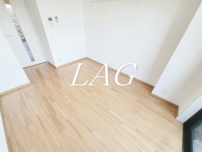 【居間・リビング】 | グリフィン横浜・東白楽弐番館 | 洋室のお部屋です。