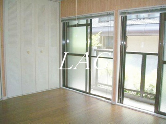 【居間・リビング】 | キャニオンマンション加賀町第二 | 洋室のお部屋です。