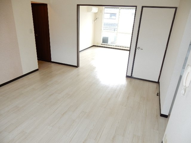 【寝室】 | クレセント松新