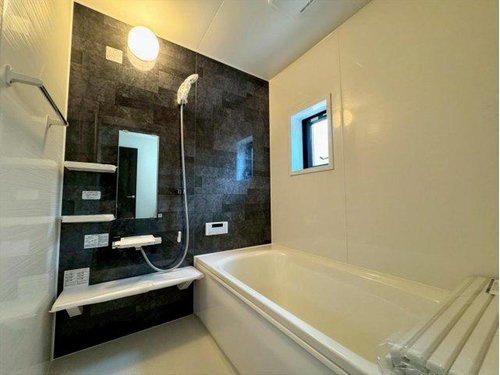 川添3丁目中古一戸建ての浴室