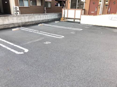 【駐車場】 | ラ・ヴィータ国富　参番館