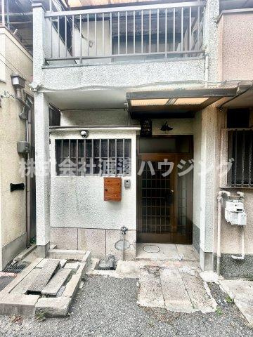 北畠テラスハウスのエントランス