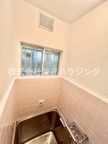 北畠テラスハウスのその他|窓