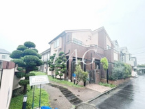 ＳＴＡＮＺＡ　ＥＭＯＺＩＯＮＥの画像
